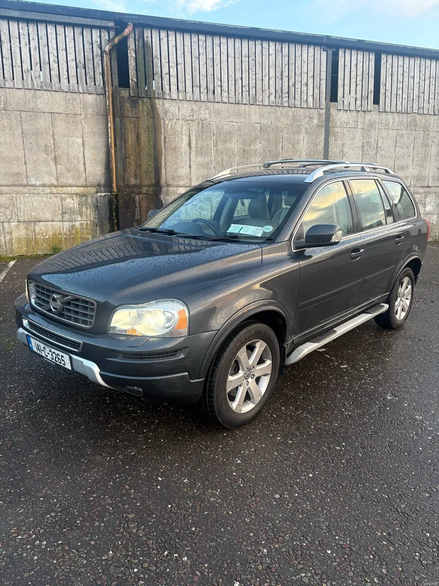 2014 Volvo xc90 - Image 2