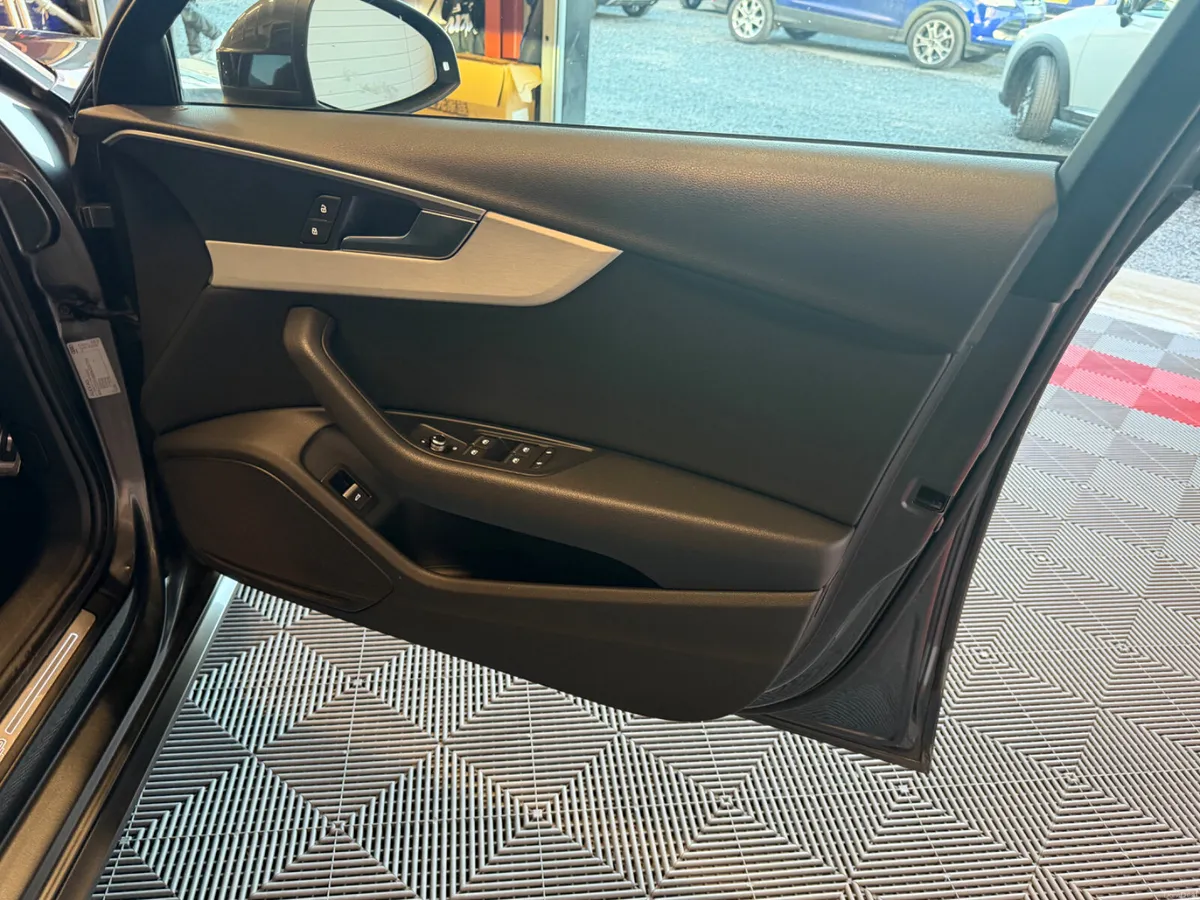 Audi A4 2016 vrt included in price - Image 6