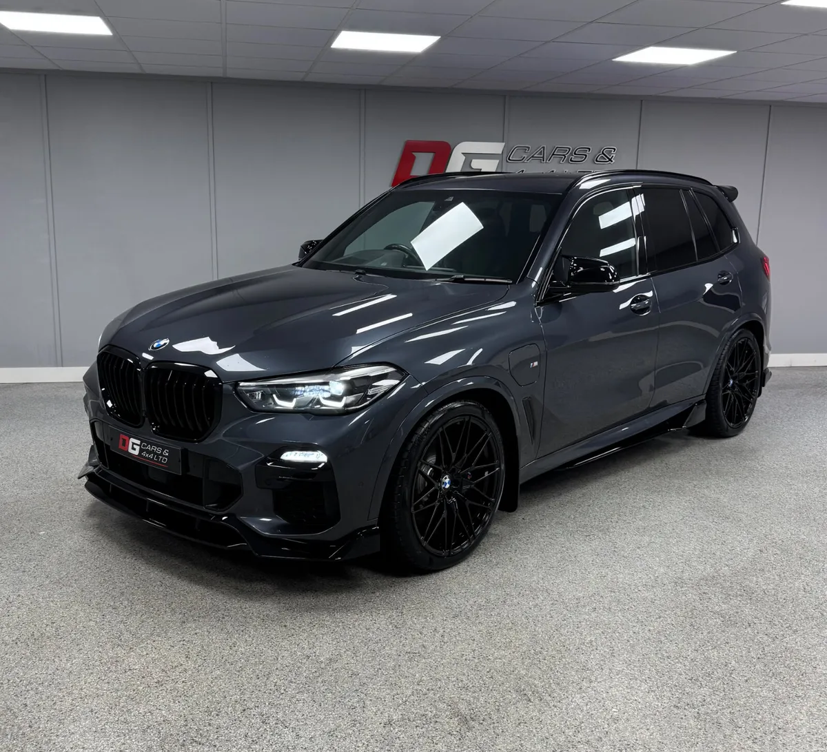 2021 BMW X5 3.0 45E M Sport X Drive Automatic - Image 3