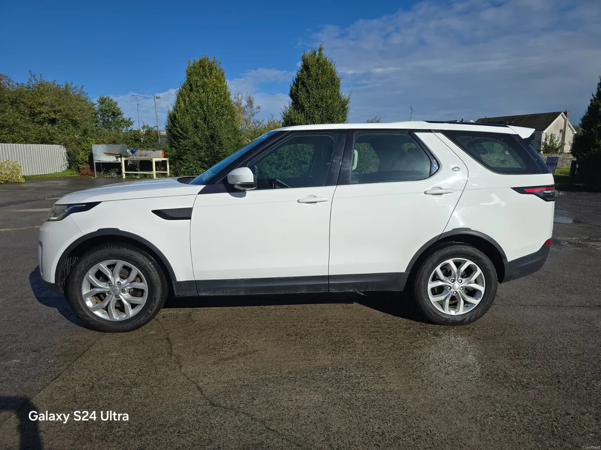 Land Rover Discovery 2.0 D SD4 4WD - Image 4