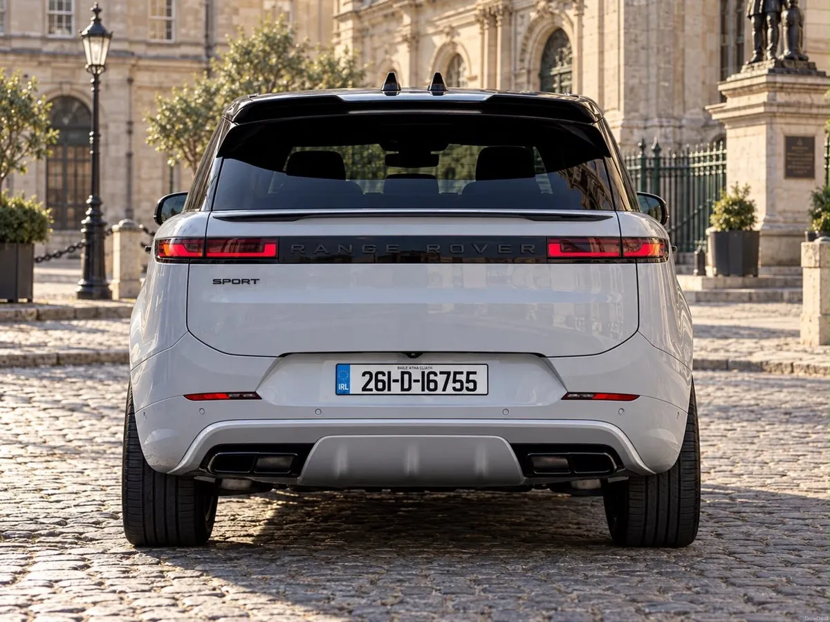 Range Rover  2026 P460 - Image 3