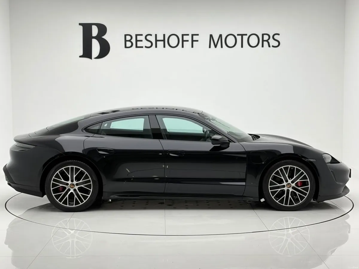 Porsche Taycan ONLY 12000 MILES//BEIGE INTERIOR//H - Image 6