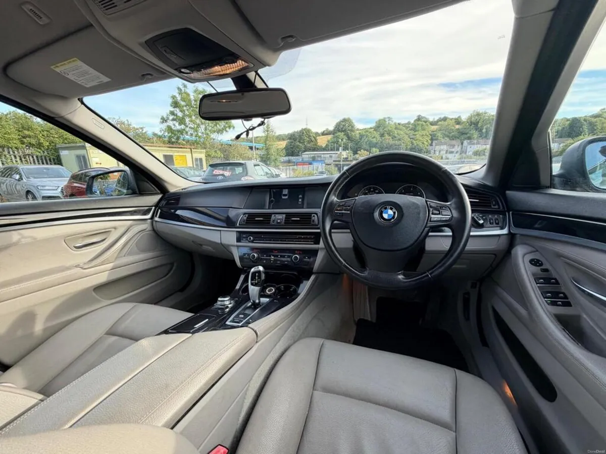 BMW 5-Series 520 Automatic - Image 6