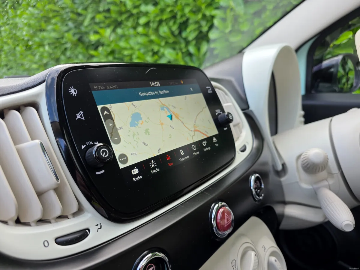 2019 FIAT 500 LOUNGE 31kms Panoramic roof - Image 4