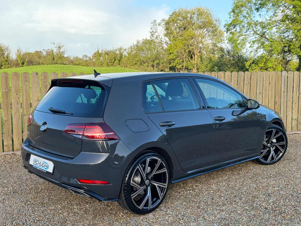 2020 Volkswagen Golf R Line - Image 6