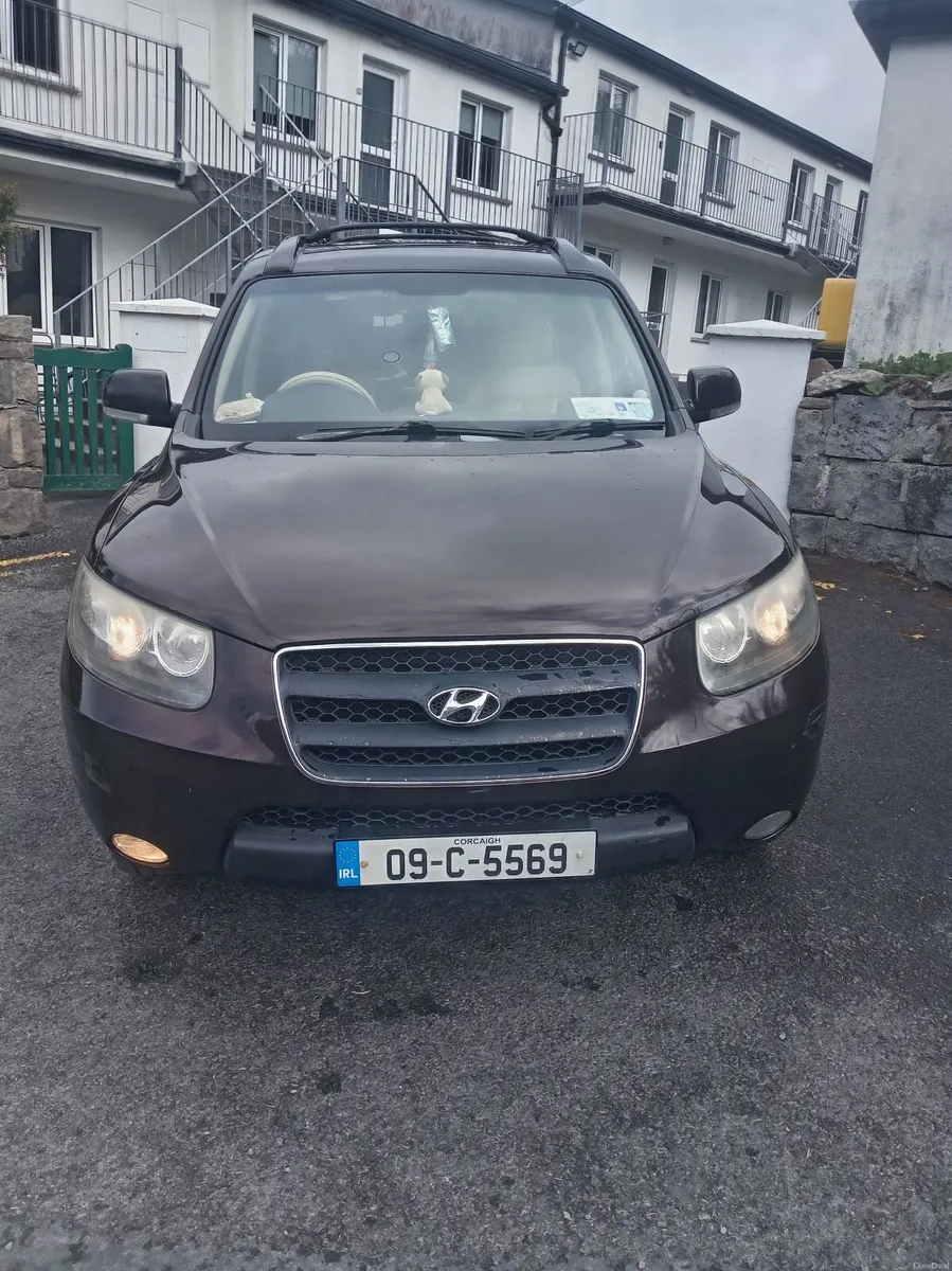Hyundai Santa Fe 2009 - Image 1