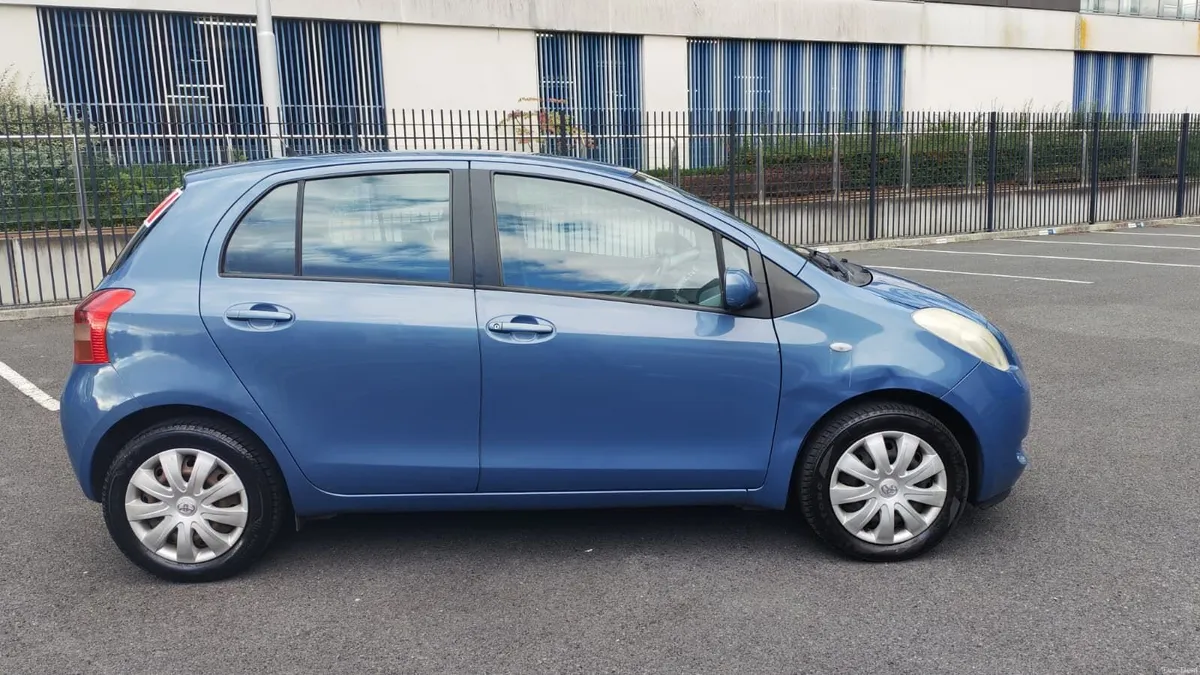 Toyota Yaris 2007 - Image 4
