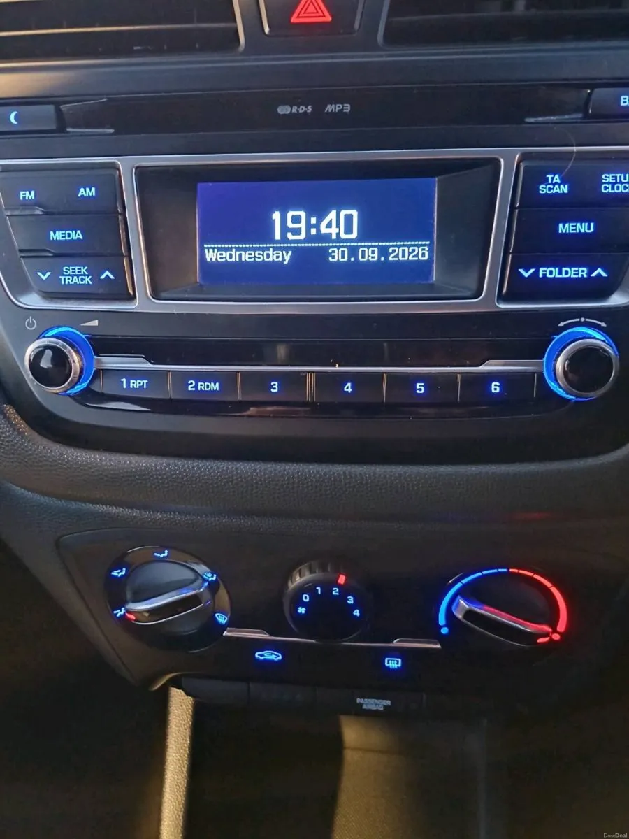 2017 Hyundai i20 1.2 petrol nct 03/27 - Image 2