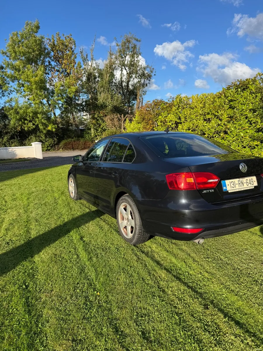 Volkswagen Jetta 2013 - Image 5