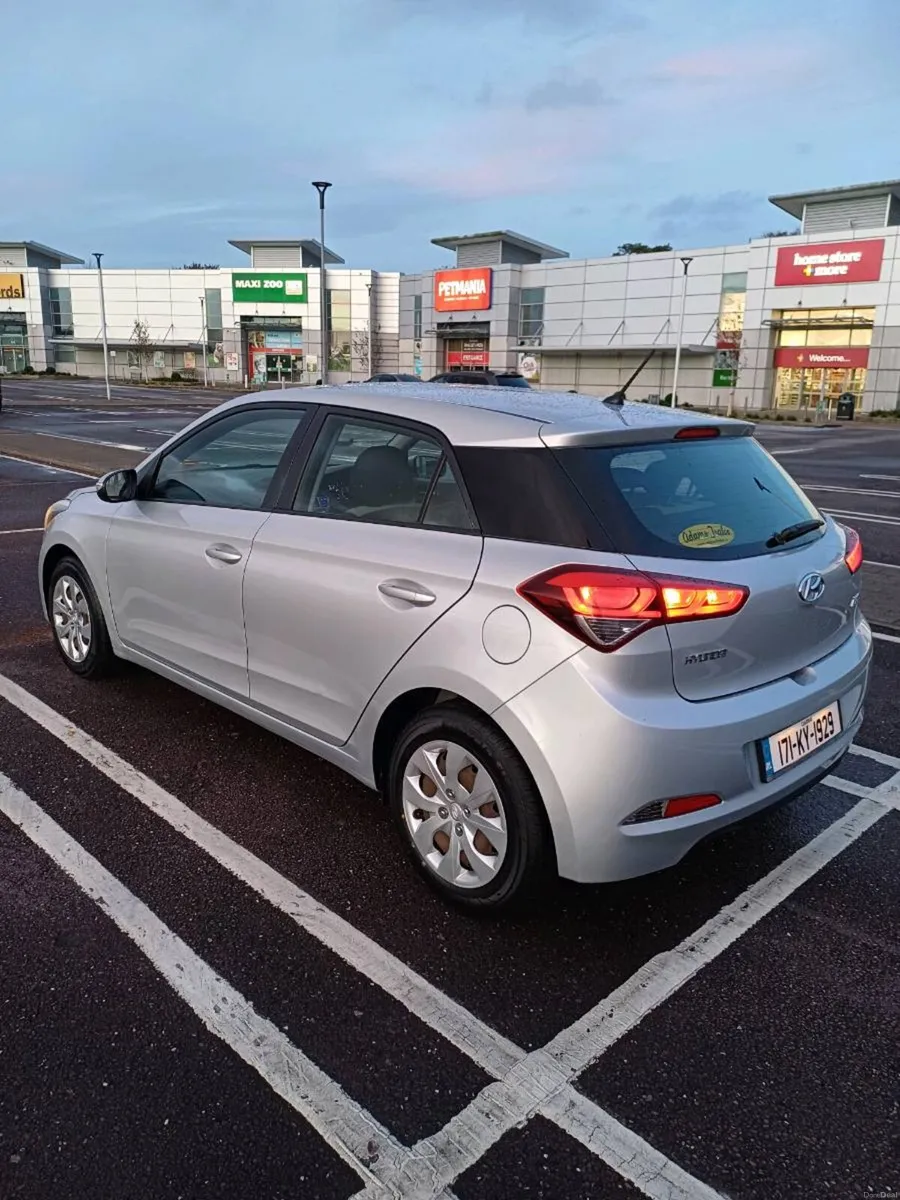 2017 Hyundai i20 1.2 petrol nct 03/27 - Image 6