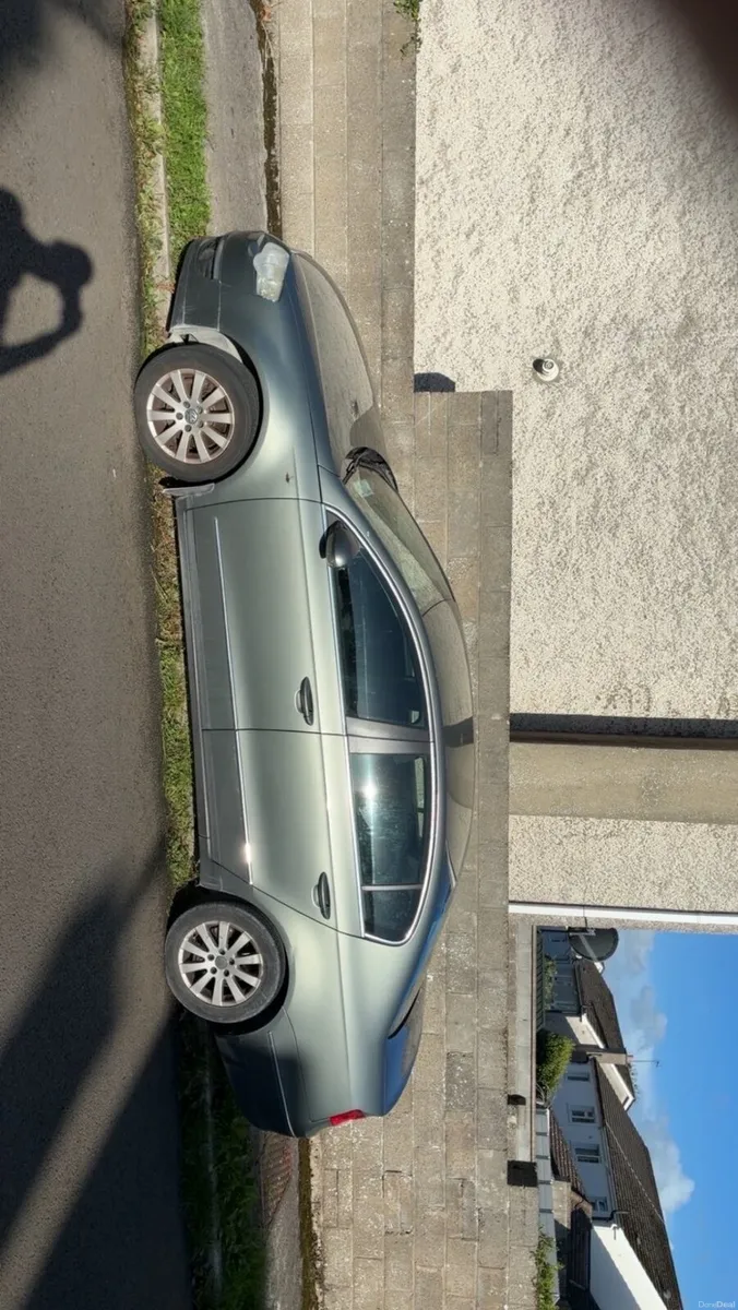 Volkswagen Passat 2006 - Image 4