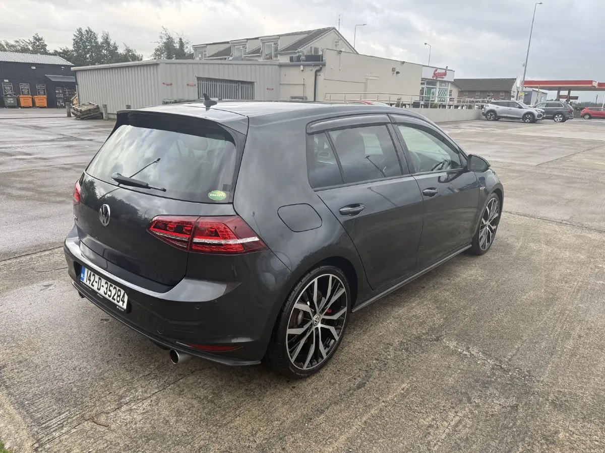 Volkswagen Golf 2014 - Image 5