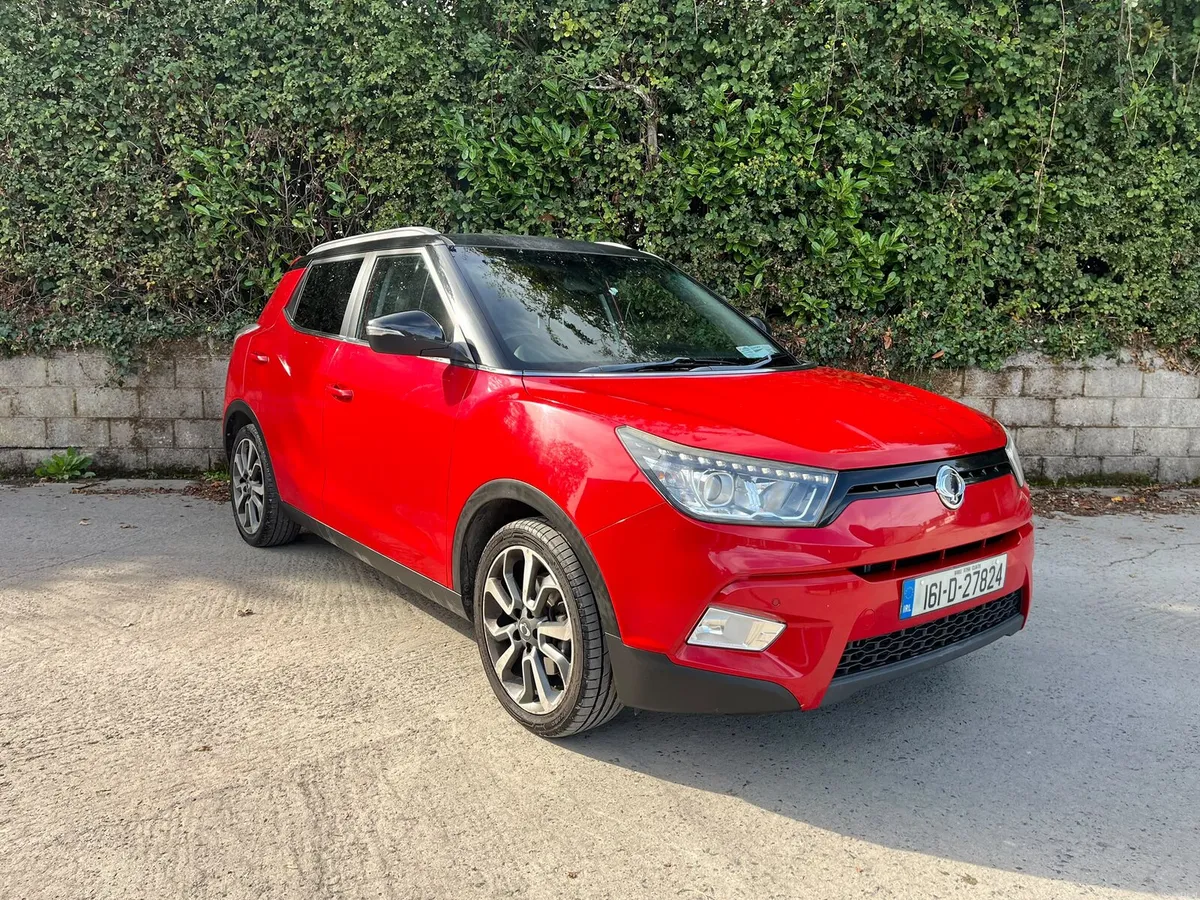 2016 Saangyong Tivoli EL - Image 1