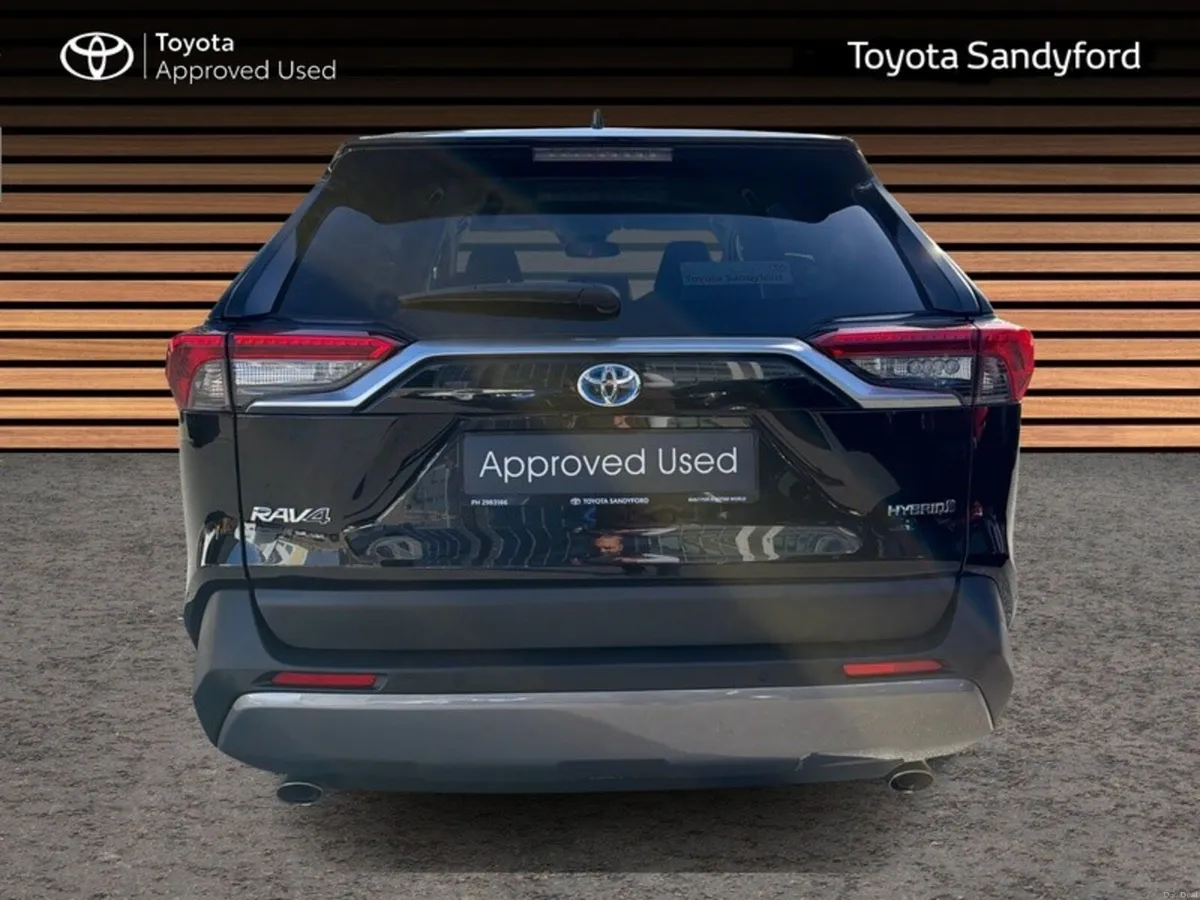Toyota RAV4 HYBRID SOL // LEATHER HEATED SEATS // - Image 4