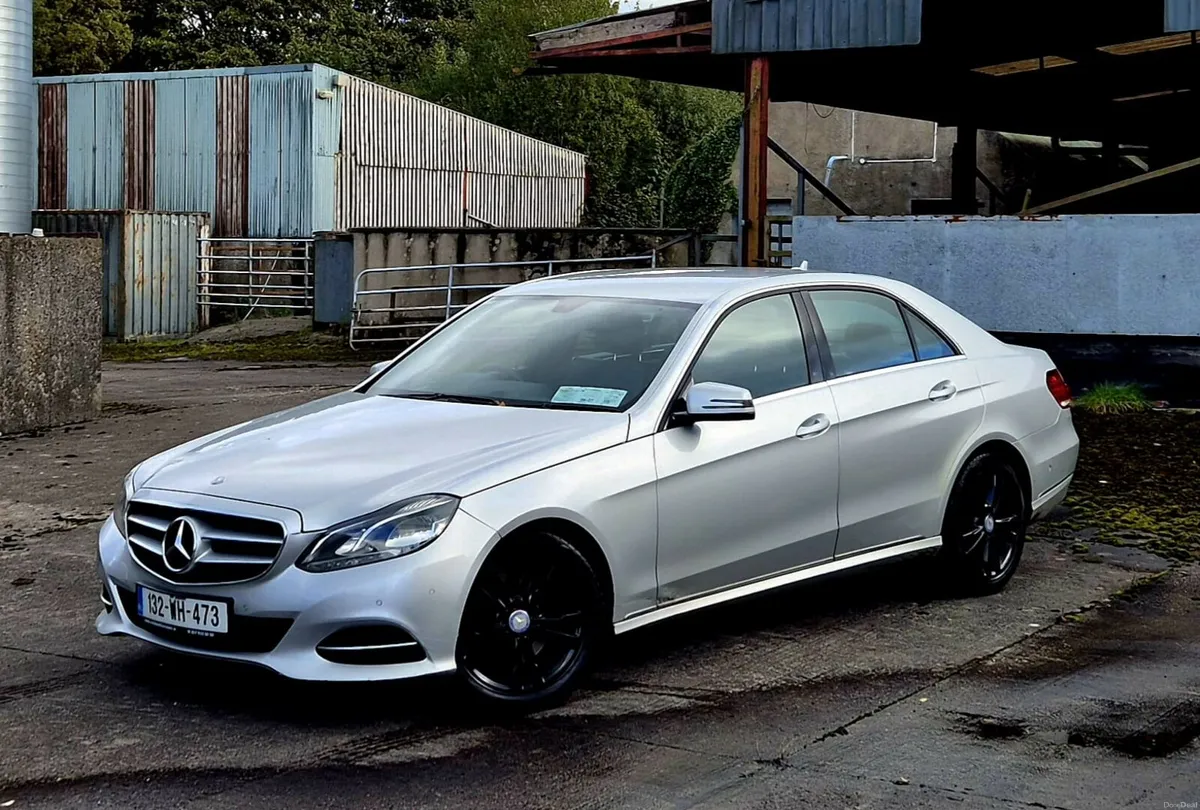 13-2 Mercedes-Benz E300 AUTOMATIC NCT'D - Image 5