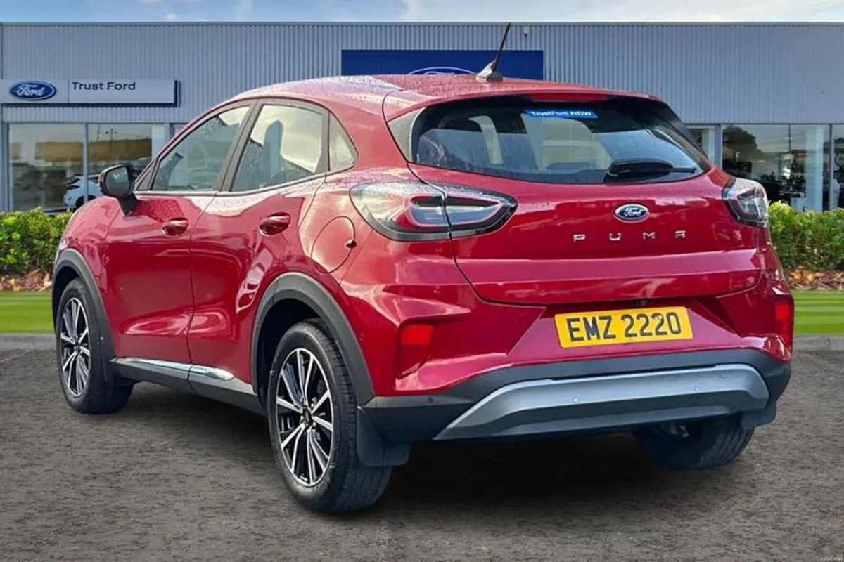 Ford Puma 1.0 EcoBoost Hybrid mHEV Titanium 5dr - Image 2