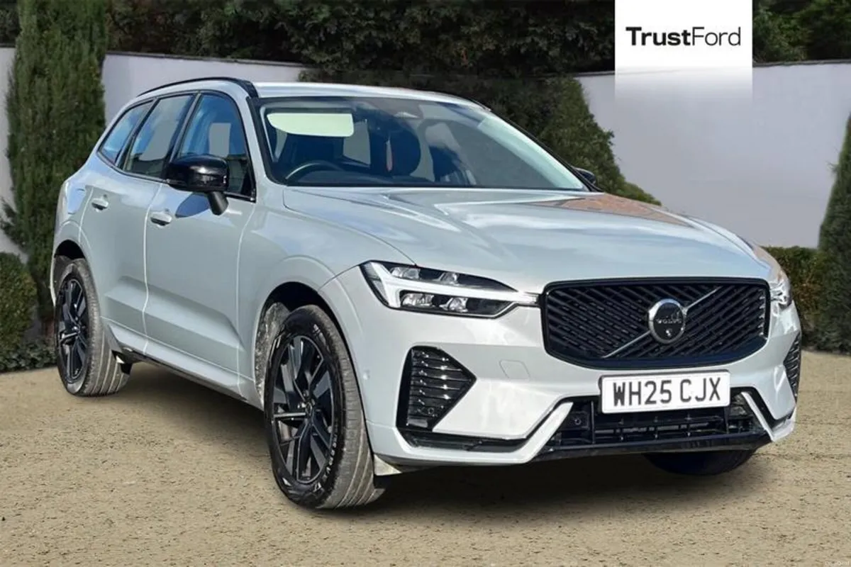 Volvo XC60 2.0 B5P Plus Dark 5dr AWD Geartronic - Image 1