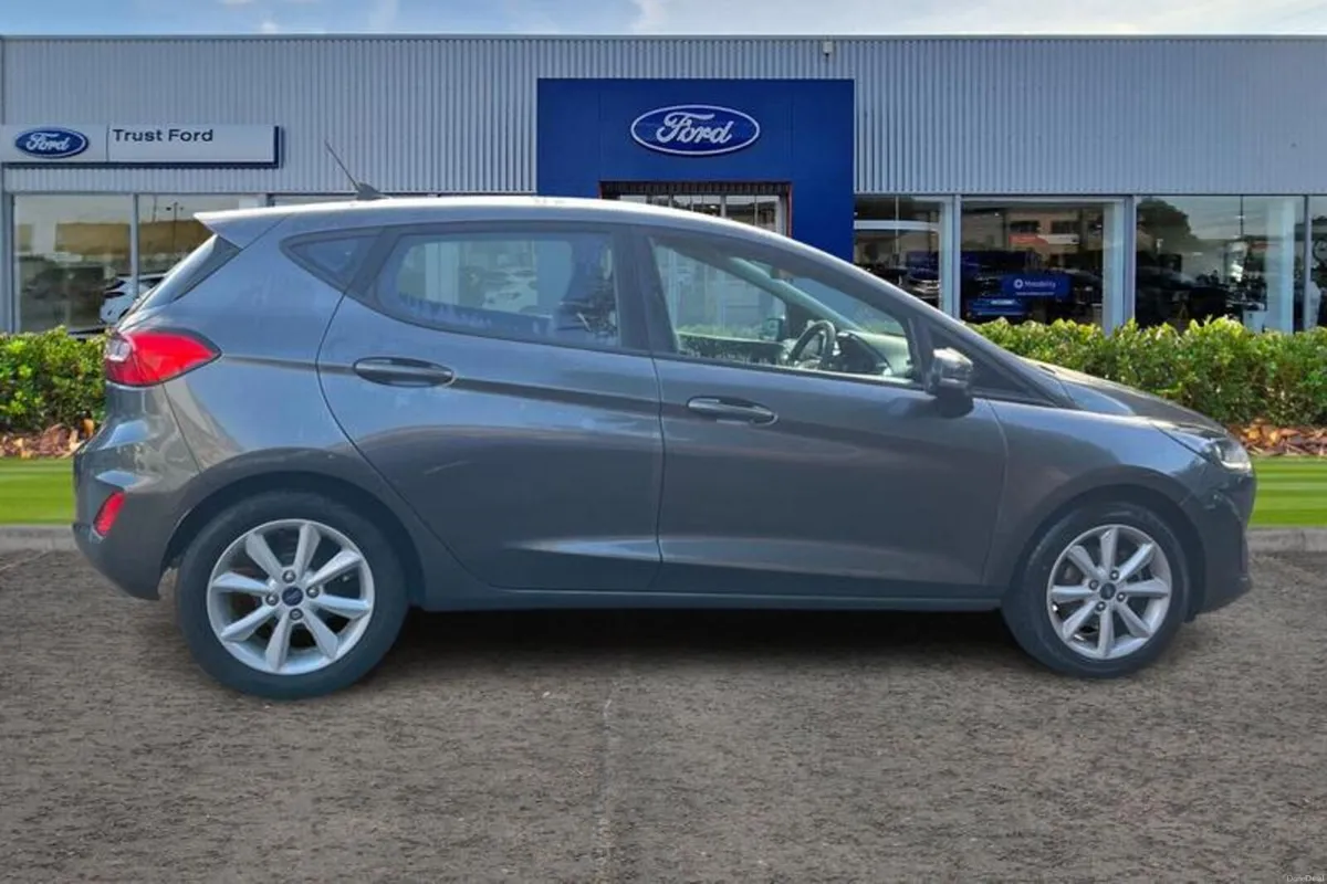 Ford Fiesta 1.1 75 Trend 5dr- Apple Car Play - Image 3