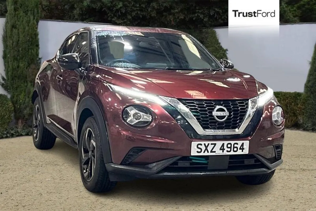 Nissan Juke 1.0 DiG-T 114 N-Connecta 5dr DCT - Image 1