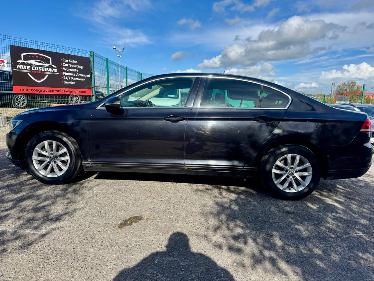 Volkswagen Passat 2016 - Image 6