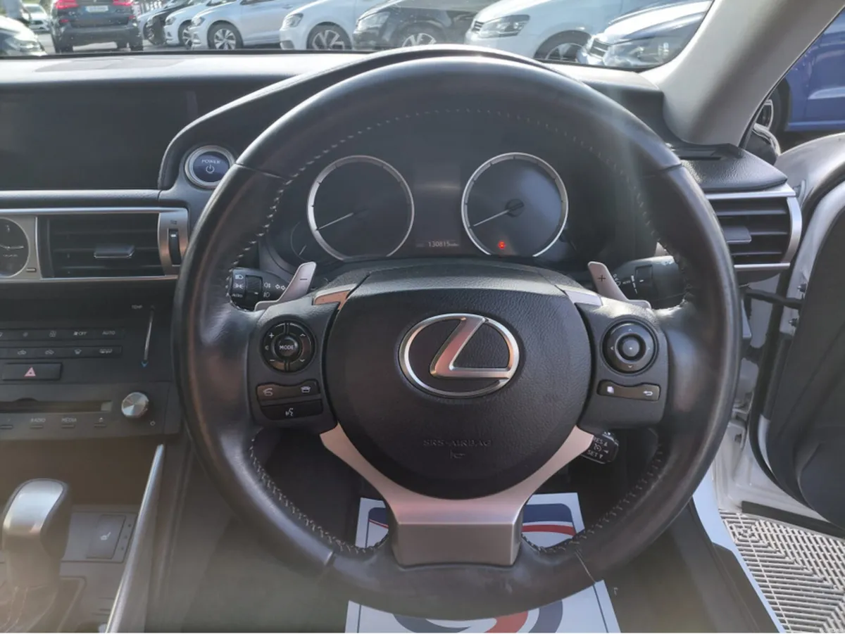 Lexus IS Lexus is 300h, 2.5 self charging hybrid, - Image 6