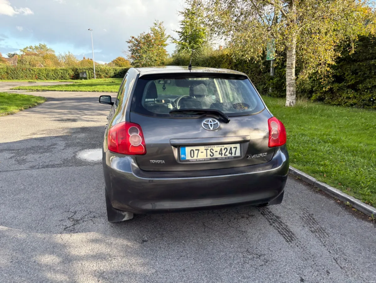 Toyota Auris 1.4 5DR LUNA - Image 6