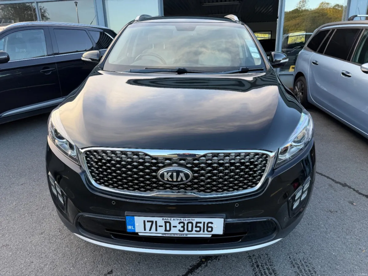 Kia Sorento PLATINUM ONLY 128K KMS - Image 2