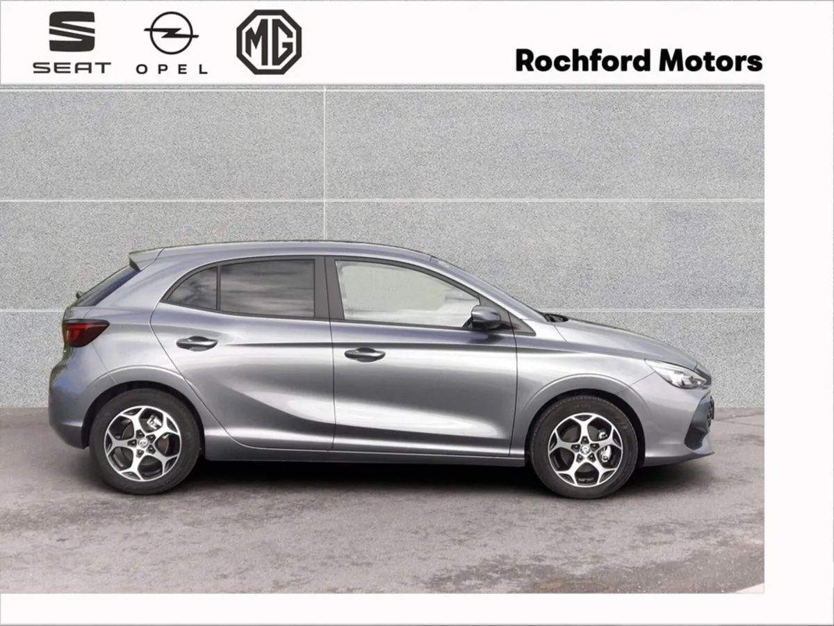 MG MG3 Exclusive Hybrid+ ***Demo Sale, 4.9%APR Fin - Image 3