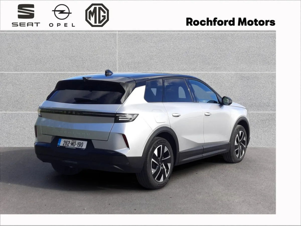 Opel Grandland GS SUV 1.2 136PS MHEV - Image 4