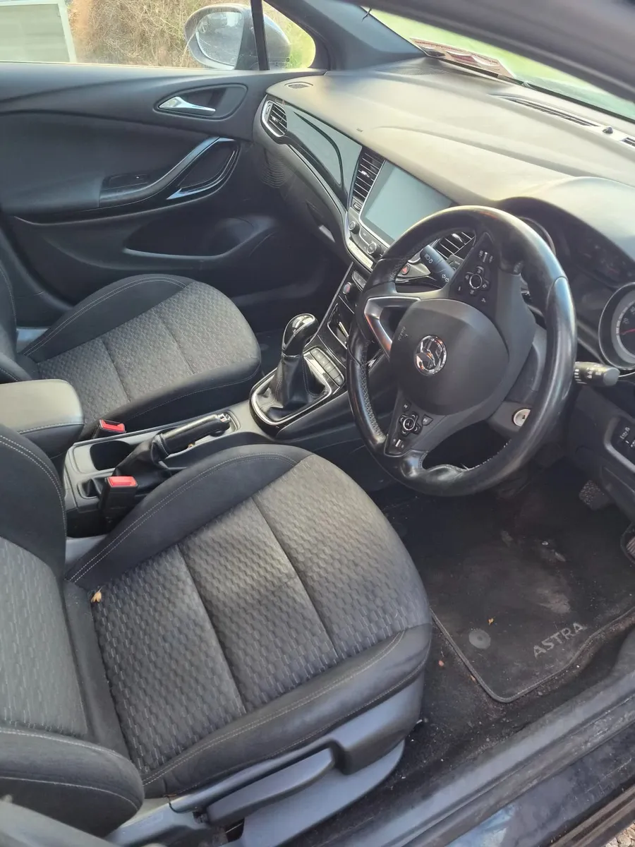 Vauxhall Astra 2017 - Image 3