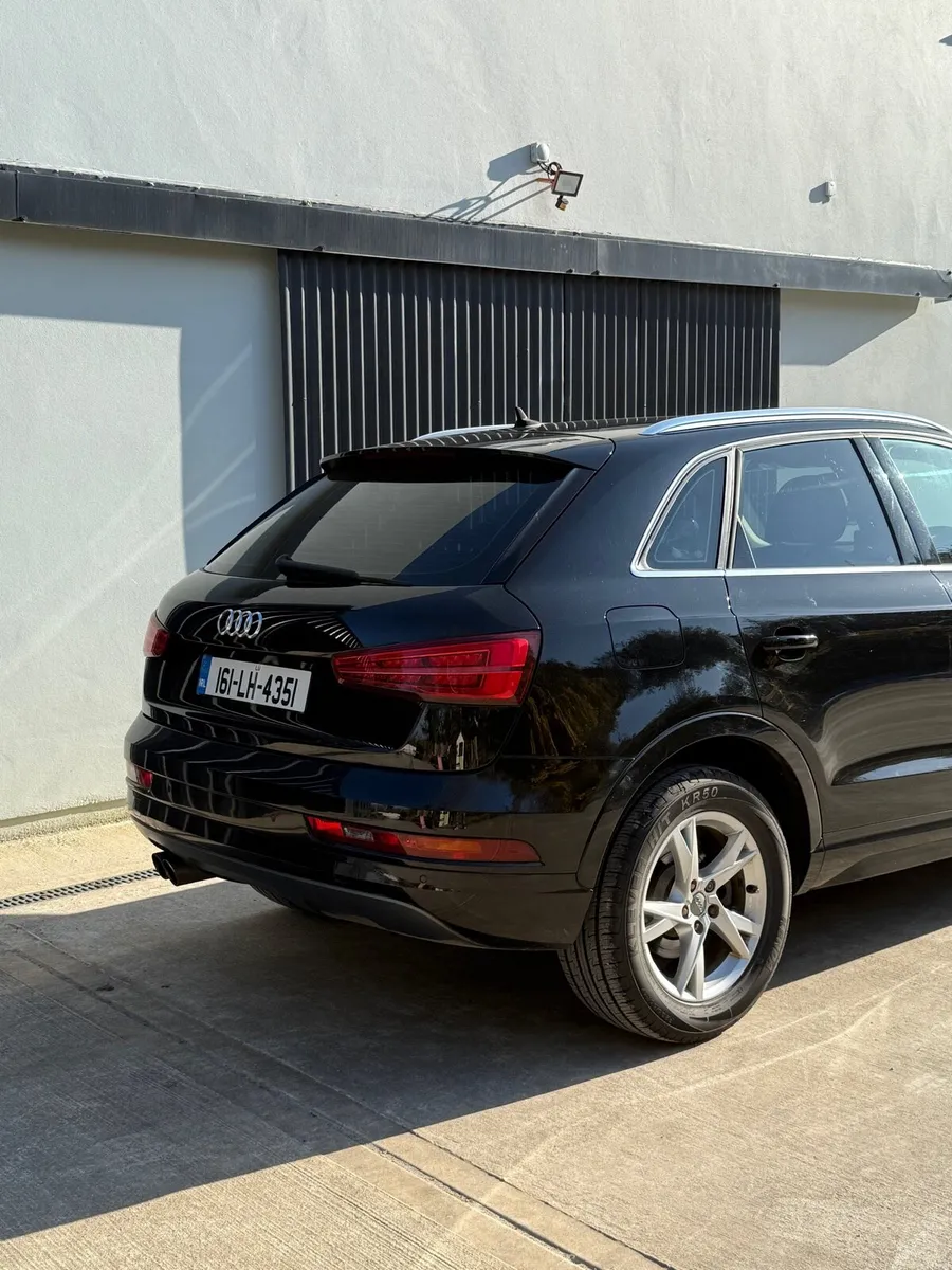 Audi Q3 - Image 3