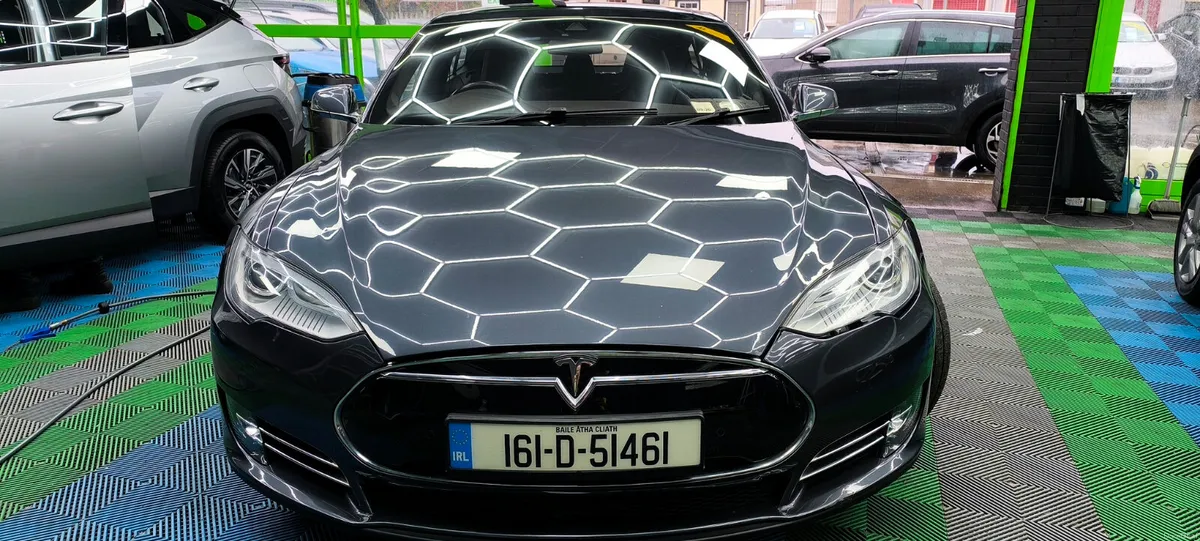 Tesla Model S 2016 - Image 2