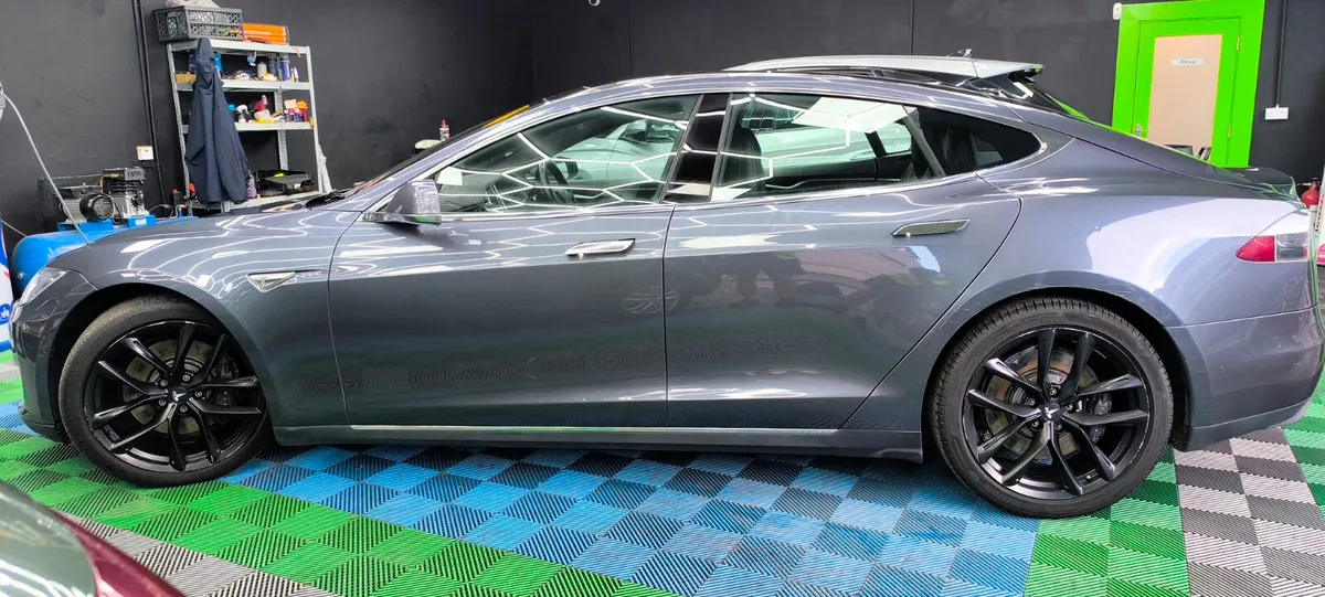 Tesla Model S 2016 - Image 4