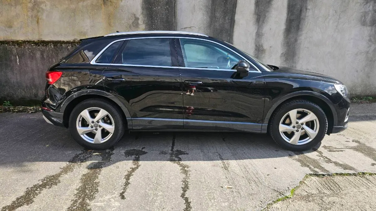 AUDI Q3 - Image 1