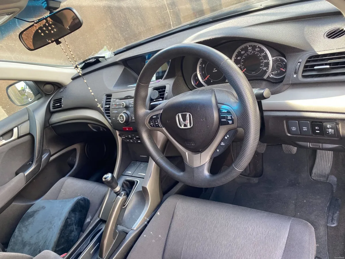 Honda Accord 2008 - Image 4