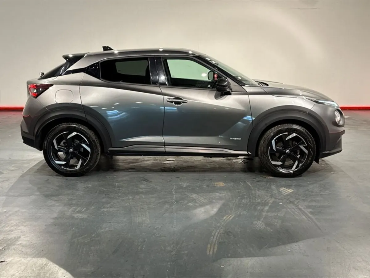 Nissan Juke 1.6 HYB SV Premium MY23.75 4DR - Image 2