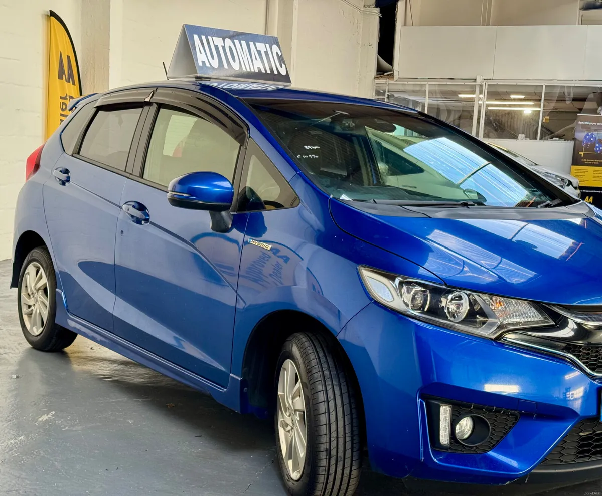 2016 Honda Fit / Jazz 1.5 Hybrid - Image 3