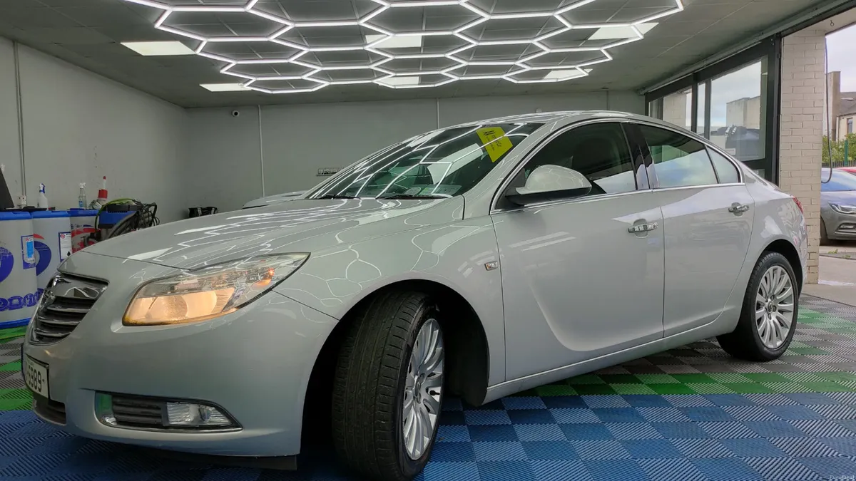 Opel Insignia 2012 - Sold as seen - Image 3