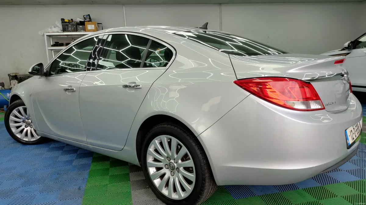 Opel Insignia 2012 - Sold as seen - Image 4