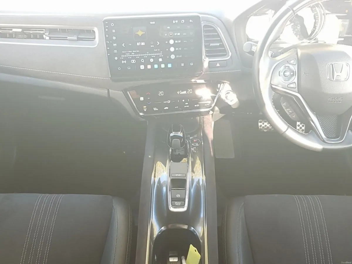 Honda Vezel RS HYBRID 1.5 AUTOMATIC - Image 3