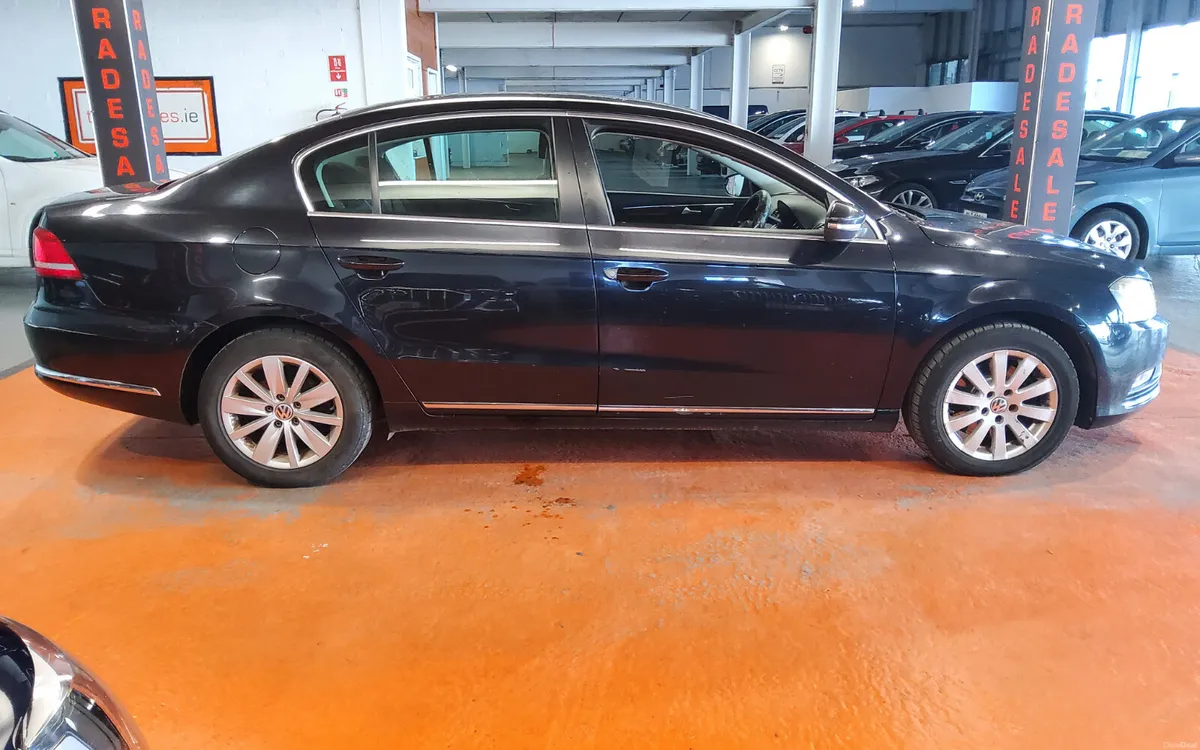 Volkswagen Passat 2014 - Image 5