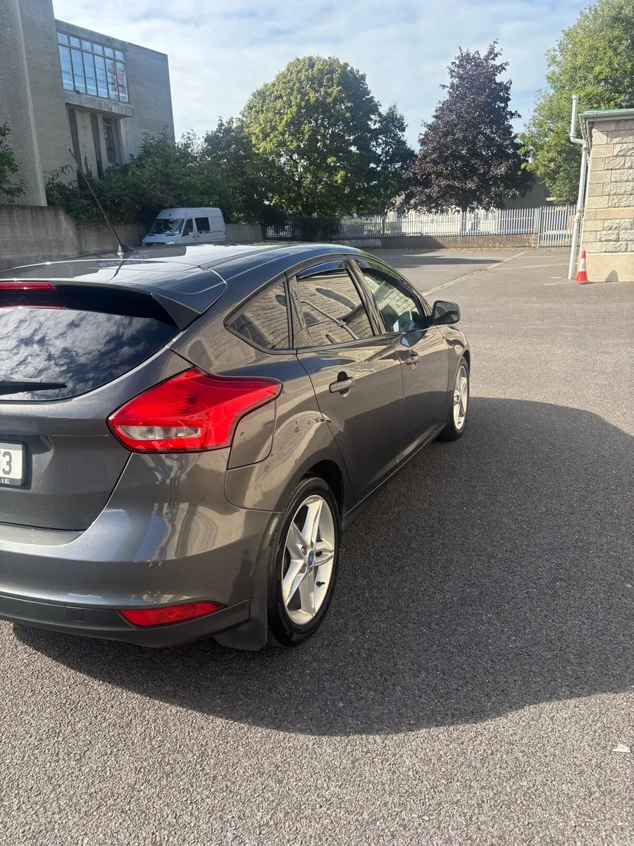 Ford Focus 2015 1.5 TDCI - Image 6