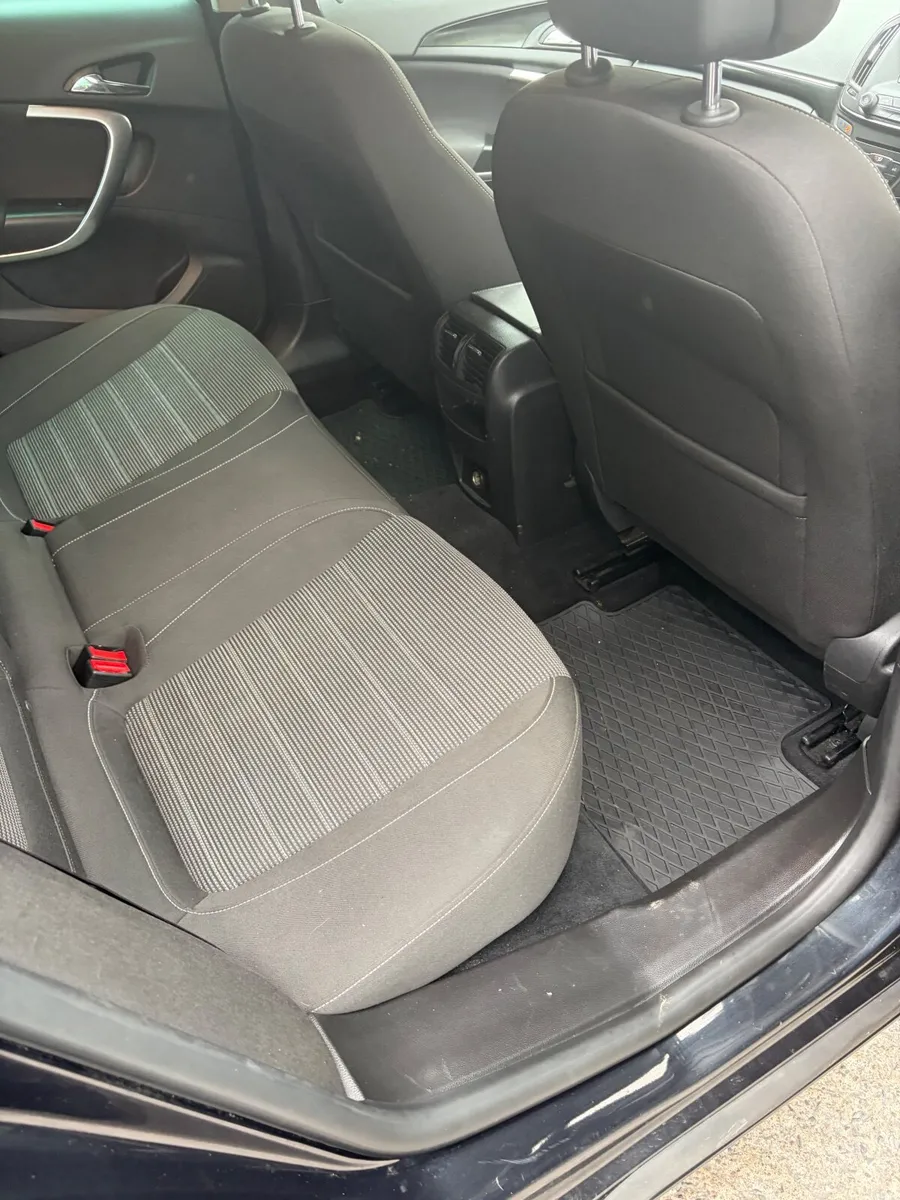Vauxhall Insignia 2014 - Image 2