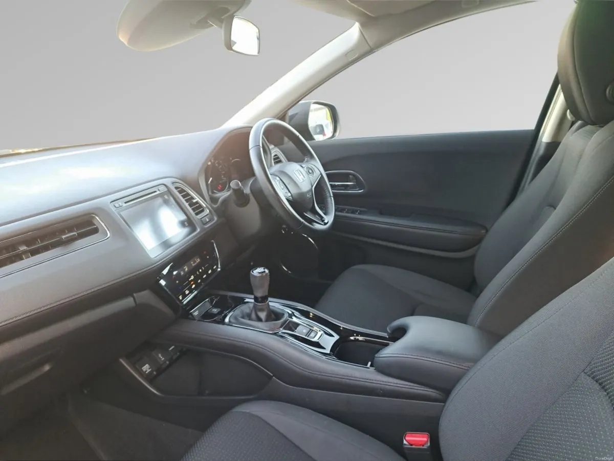 Honda HR-V 1.5 i-VTEC ES - Image 4