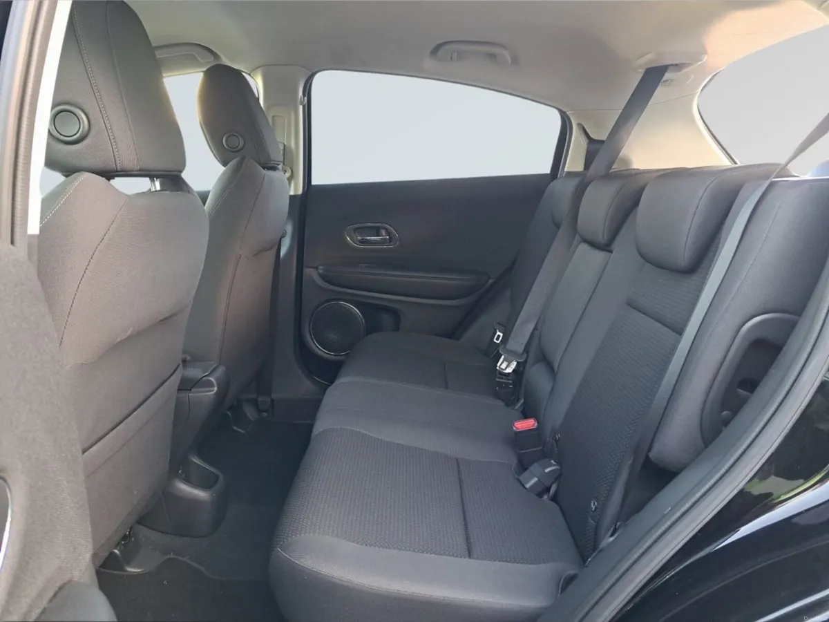 Honda HR-V 1.5 i-VTEC ES - Image 6