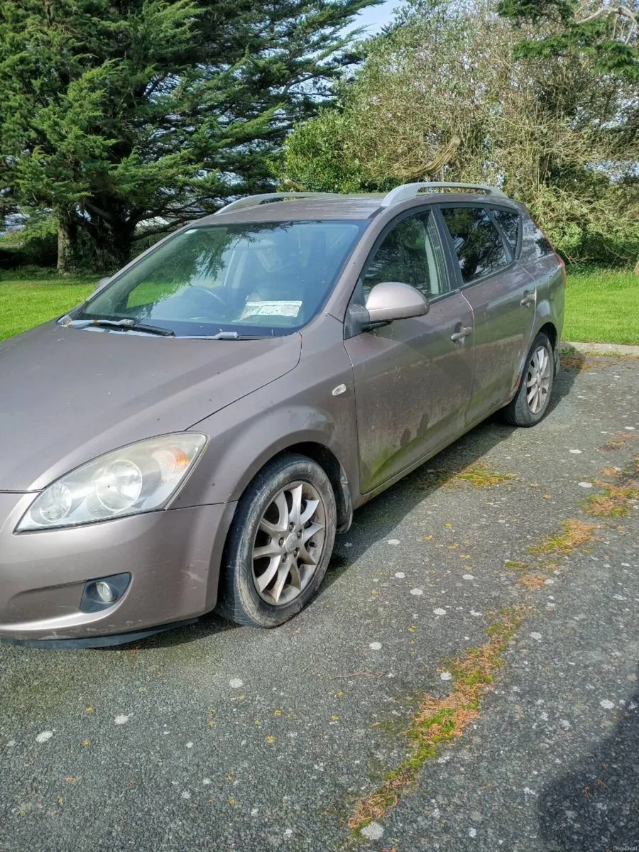 Car for scrap - Image 2