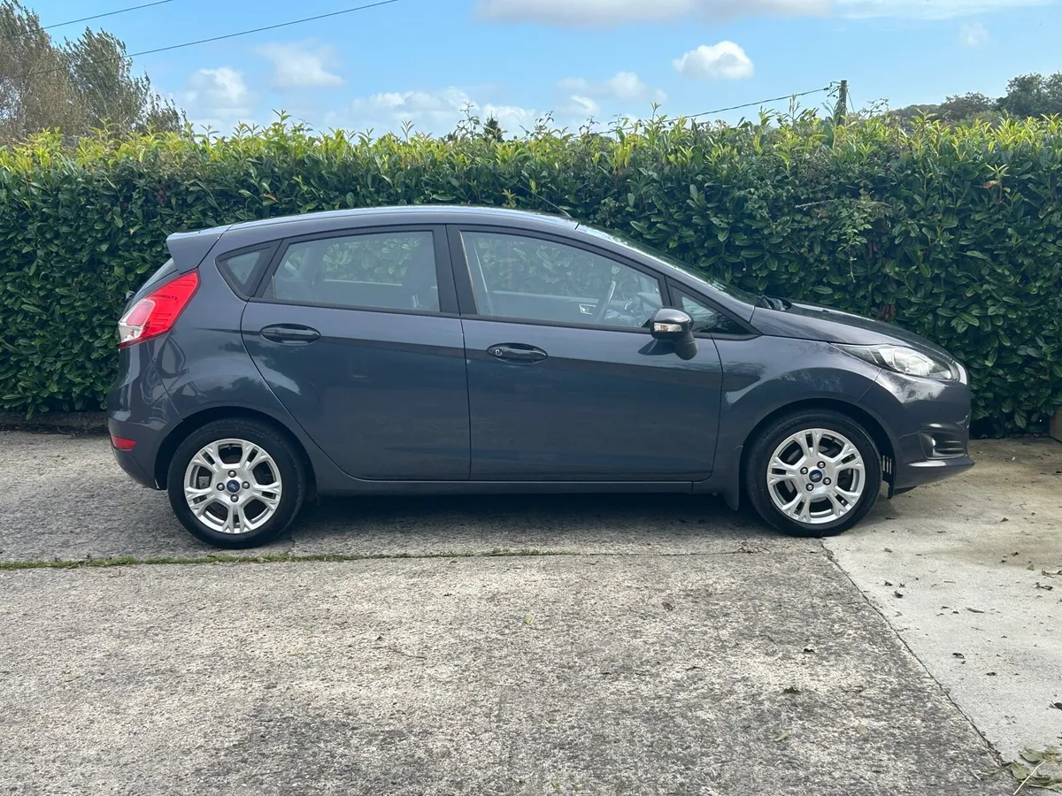 Ford Fiesta - Image 4