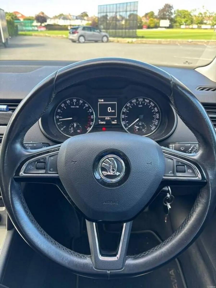 2016 Skoda Octavia - Image 2