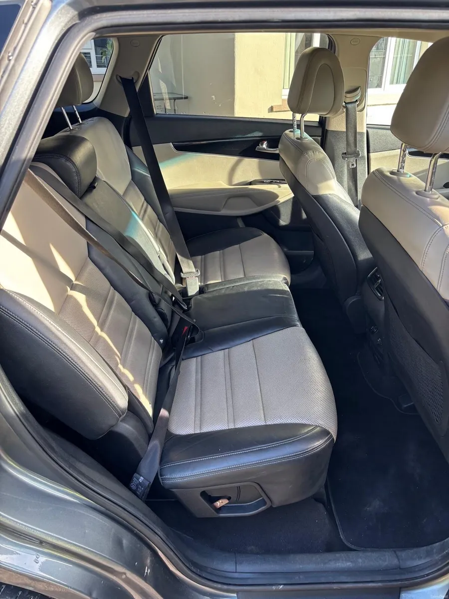 Kia Sorento 2016 - Image 4