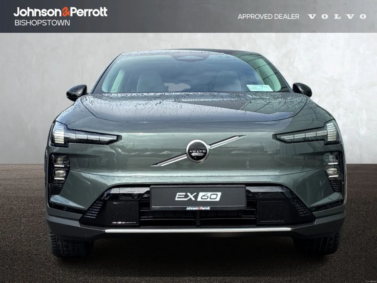 Volvo EX60 P10 AWD Plus 95 kWh Twin Motor From €71 - Image 4